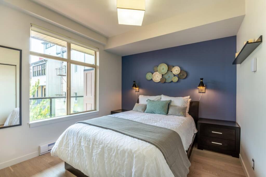 Clean 3Rd Floor Executive 1 Bedroom Apt In Old Town China Town Victoria Bagian luar foto